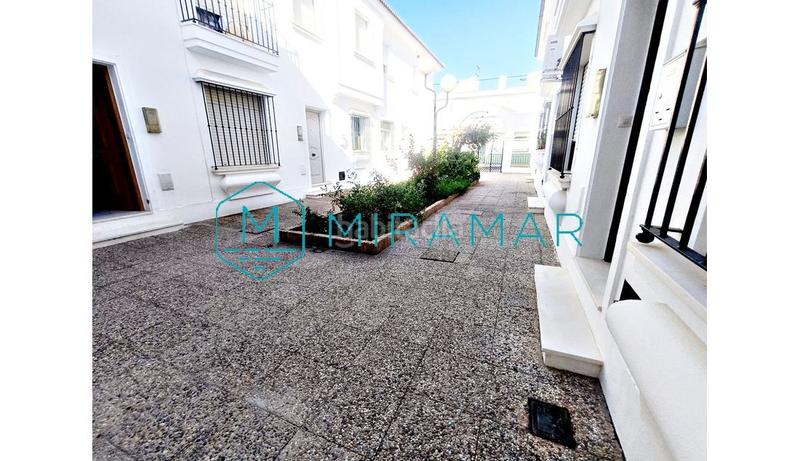 Foto 7ec0f9db-1dcc-49d8-8cb6-78fea8f18207. Casa adosada adosado en venta , 3 dormitorios. en Villablanca