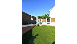 Casa adossada a Villablanca. Adosado en venta en villablanca, 4 dormitorios.