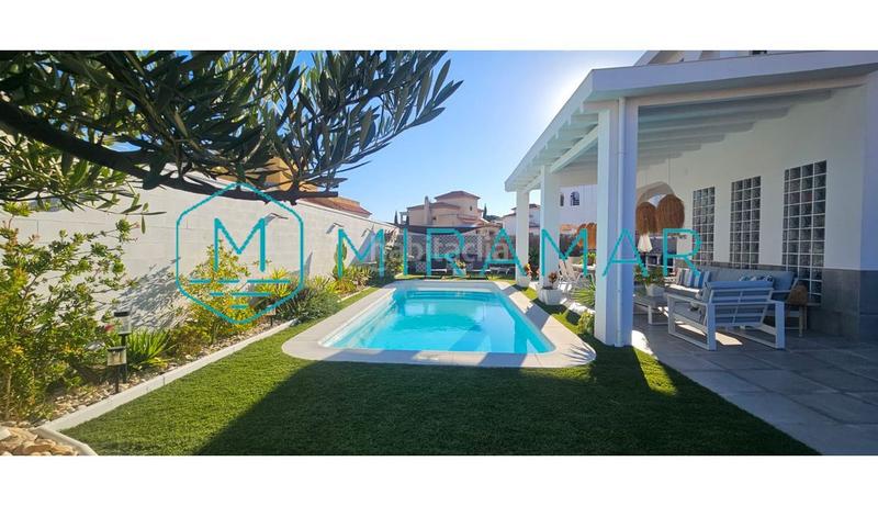 Foto 0296aa78-9950-438e-8be0-63e27eb481c6. Chalet avec parking dans Costa Esuri Ayamonte