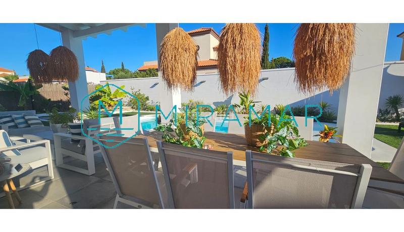 Foto 041a35ca-1af1-46bd-af93-883476a4775b. Chalet avec parking dans Costa Esuri Ayamonte