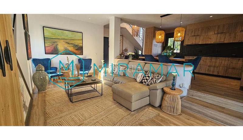 Foto 0904927b-0ee1-4fb7-88de-4ed0d9180858. Chalet avec parking dans Costa Esuri Ayamonte