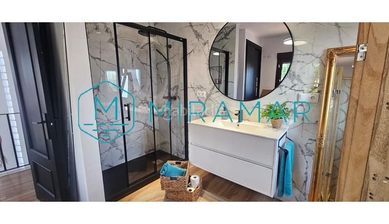 Foto 4610945e-b602-48d0-ba07-f54767adc207. Chalet avec parking dans Costa Esuri Ayamonte