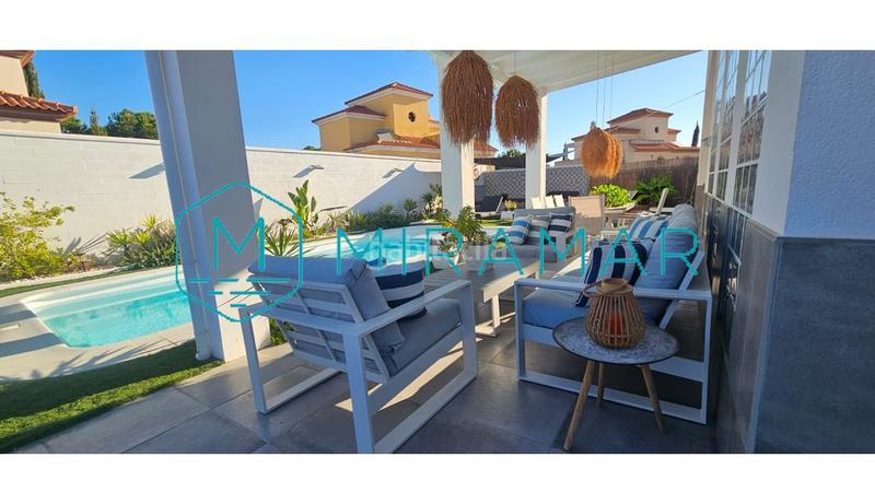 Foto 4b0cf958-a514-4273-b8a1-62c18825f734. Chalet avec parking dans Costa Esuri Ayamonte