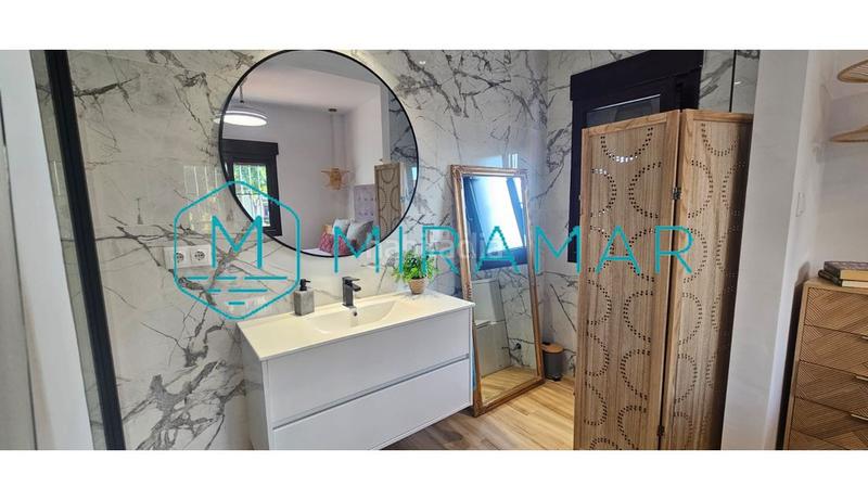 Foto aeabd632-0d04-4458-a710-b72aa03aa6c7. Chalet avec parking dans Costa Esuri Ayamonte