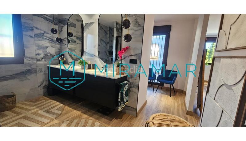 Foto c8c53069-42bc-481e-93cb-066e1b11801e. Chalet avec parking dans Costa Esuri Ayamonte