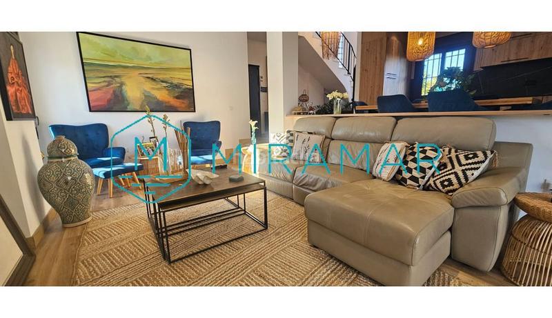 Foto ef89e8ad-a9e1-4dd0-995d-9878b3072eaf. Chalet avec parking dans Costa Esuri Ayamonte