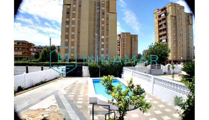 Foto 107e512f-6282-4740-8685-3934cb4337b2. Xalet amb aparcament a La Antilla