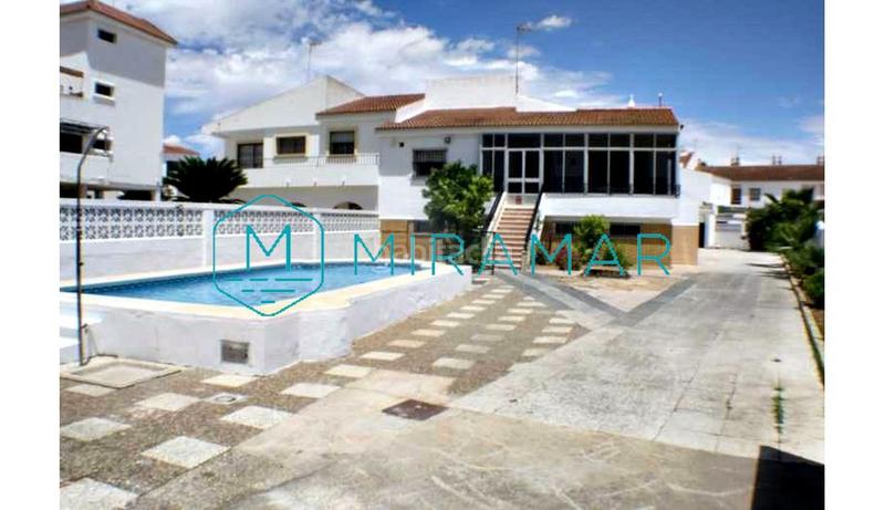 Foto 22e030a5-f121-4458-bf6c-65bb128fe247. Xalet amb aparcament a La Antilla