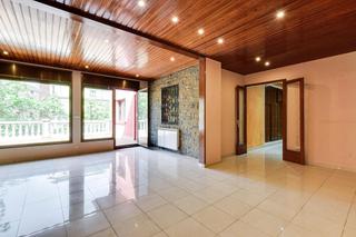 Casa  Carrer carrer de l'estació. Atención a esta joya en ripoll!