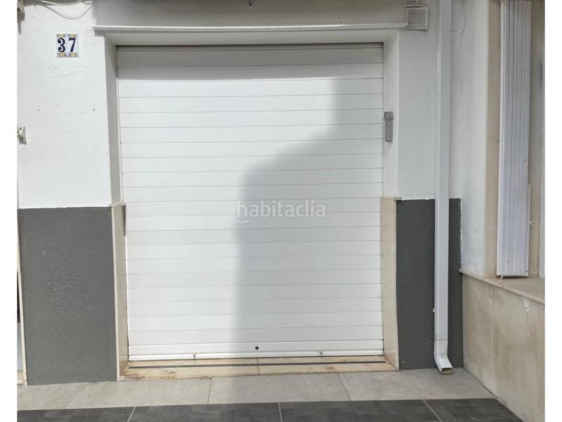 Foto ec7ca6da-4392-4bd9-a388-f41c86a922b5. Local comercial local muy exclusivo en pleno centro comercial en Cabra