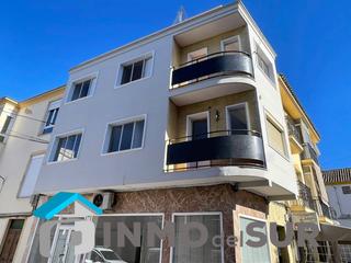Edifici  San agustin. Edificio en venta con local comercial