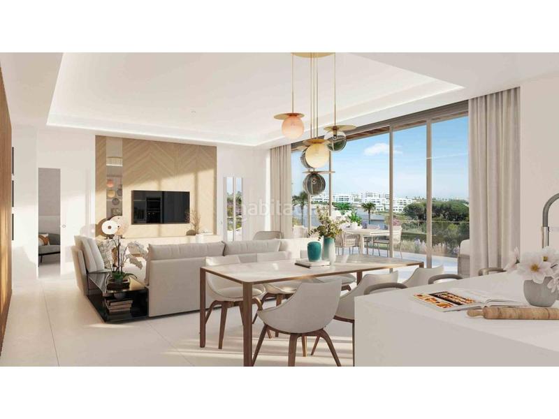 Foto 3617e7f1-88f3-4d34-84c6-66931d09f659. Flat with parking pool in bahía de Marbella Marbella