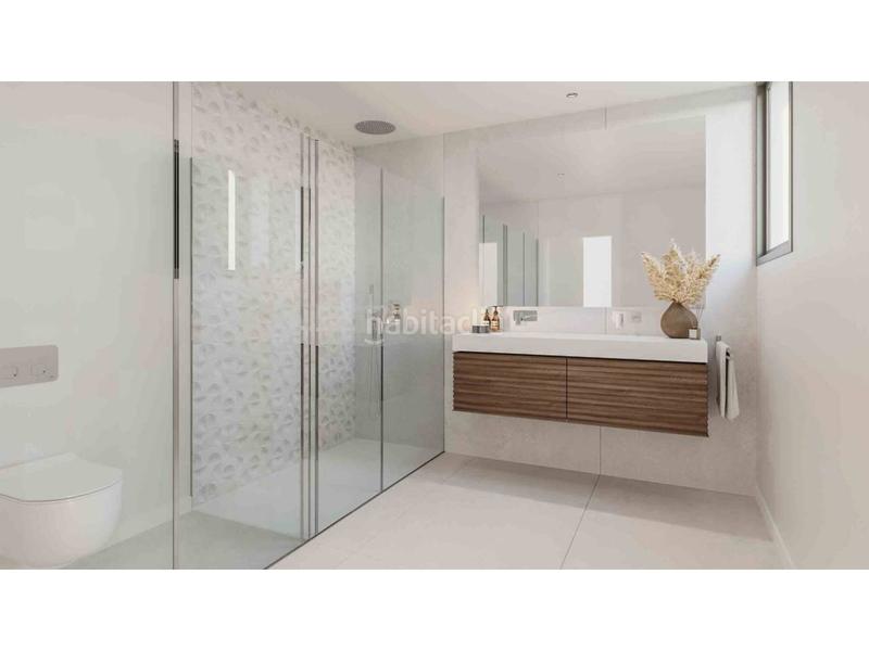 Foto e73577d5-db54-468d-95aa-98c447cc03ae. Flat with parking pool in bahía de Marbella Marbella