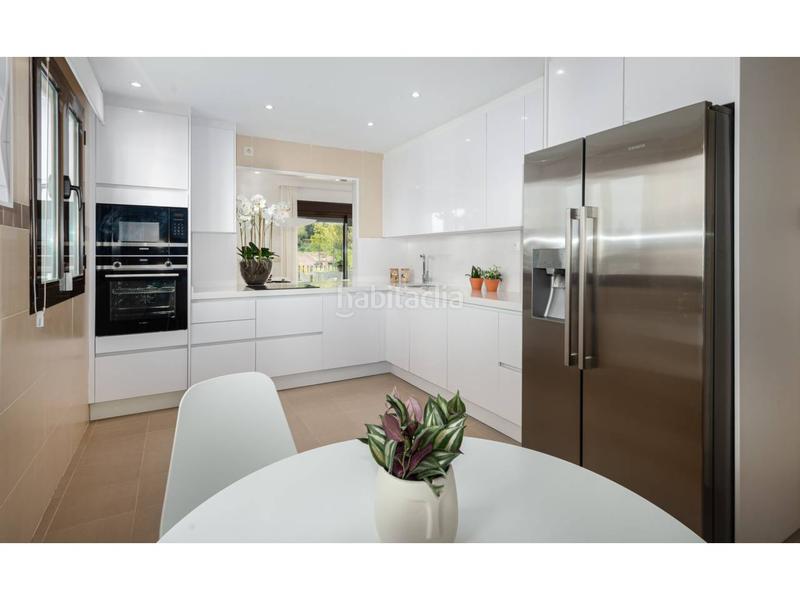 Foto 1162ca84-658e-413d-8be5-7f7f3b0b40a6. Casa aparellada amb piscina a Valle Romano Golf Estepona