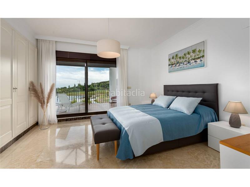 Foto 424937d2-073a-462d-8961-2f82f39e8f6b. Casa aparellada amb piscina a Valle Romano Golf Estepona