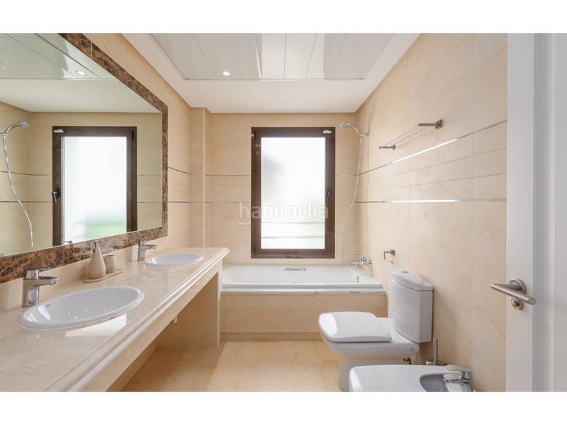 Foto 4eeaef99-f455-44e0-8d49-97126ea49a7c. Casa aparellada amb piscina a Valle Romano Golf Estepona