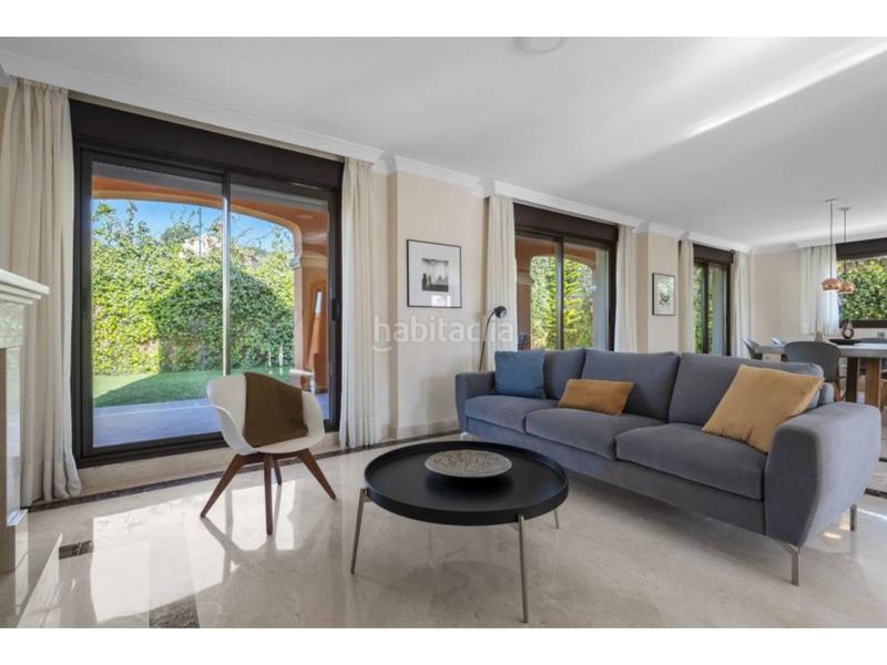 Foto 7b2fdc74-e375-4205-bed3-7254f42c3dcb. Casa aparellada amb piscina a Valle Romano Golf Estepona