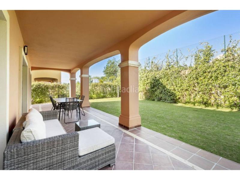 Foto a6ef7062-c49b-4212-9852-dbb3db0b231f. Casa aparellada amb piscina a Valle Romano Golf Estepona
