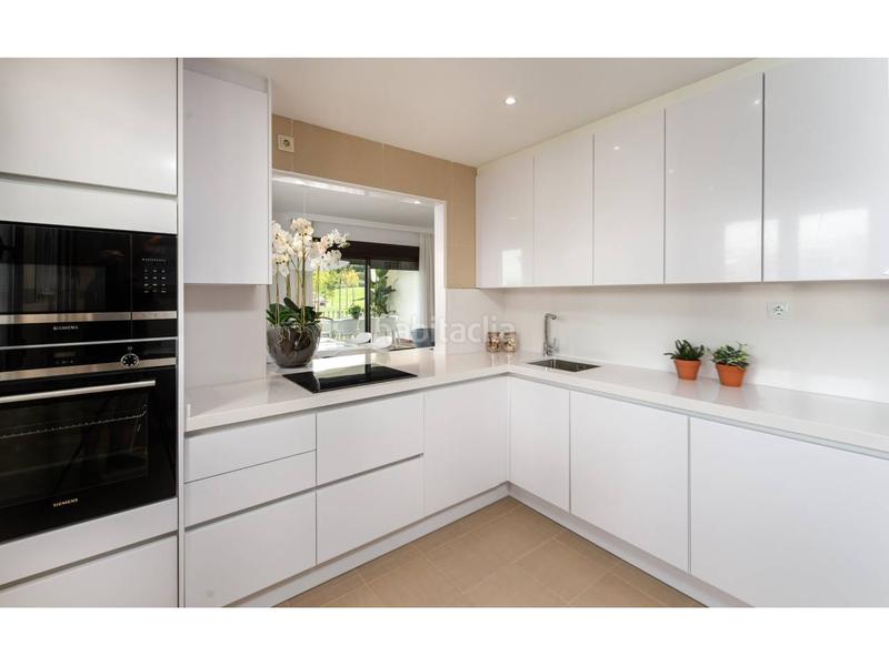 Foto be7774d1-ec62-493a-9fa7-e515f653170d. Casa aparellada amb piscina a Valle Romano Golf Estepona