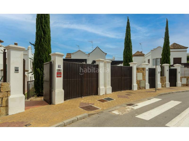 Foto ea549449-e5a9-4f3c-8b27-b4825df7335e. Casa aparellada amb piscina a Valle Romano Golf Estepona