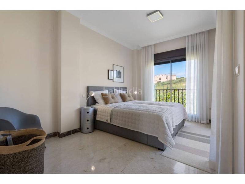 Foto fd8cd4a4-402a-4527-b8ee-f88d8c6b42a2. Casa aparellada amb piscina a Valle Romano Golf Estepona