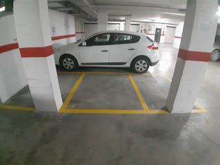 Affitto Posto auto  Cruz. Alquiler de parking par moto en cabra