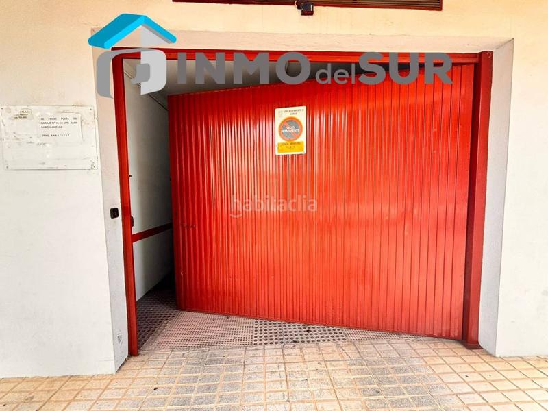 Foto 284bb002-c8a3-4fca-b4ac-cc447a0db31f. Aparcament cotxe a Cabra