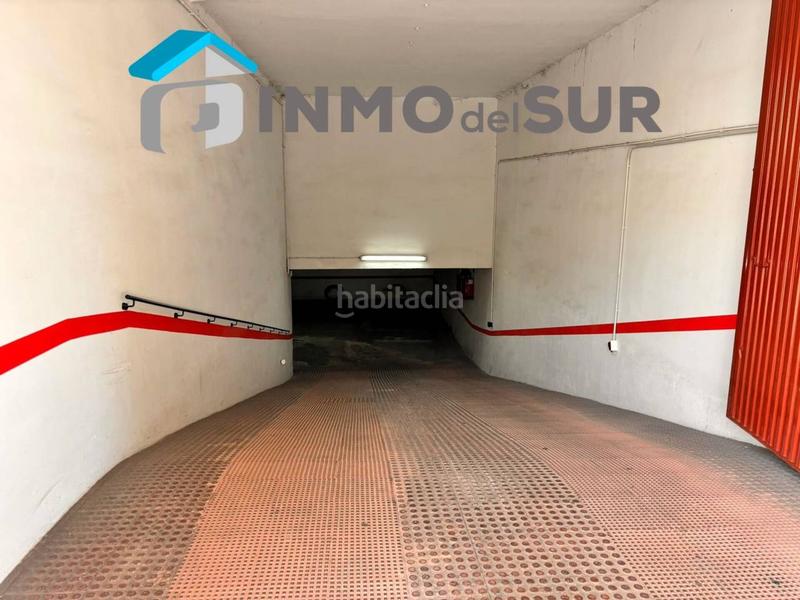 Foto 3e1c8109-6faf-4a02-be89-509b54d4b8e5. Aparcament cotxe a Cabra