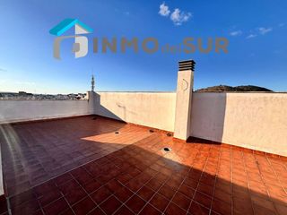 Duplex  Calle doña leonor. Dúplex en pleno centro de cabra