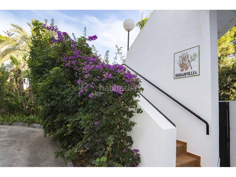 Foto 099d2735-7c29-45af-b50a-cb1870659450. Duplex avec parking piscine dans Sotogrande costa Sotogrande