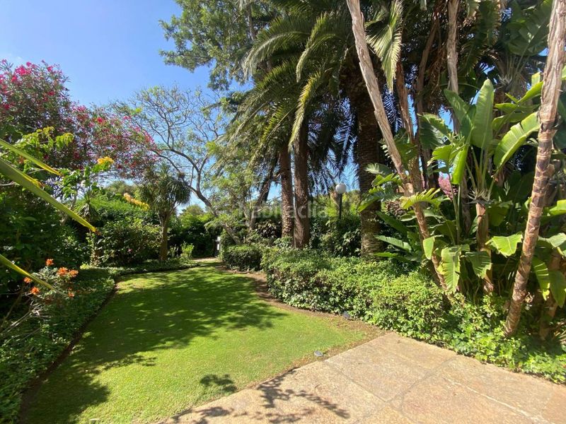 Foto 1e32bfee-0ae3-4c71-a9b4-95a586bbc303. Duplex avec parking piscine dans Sotogrande costa Sotogrande
