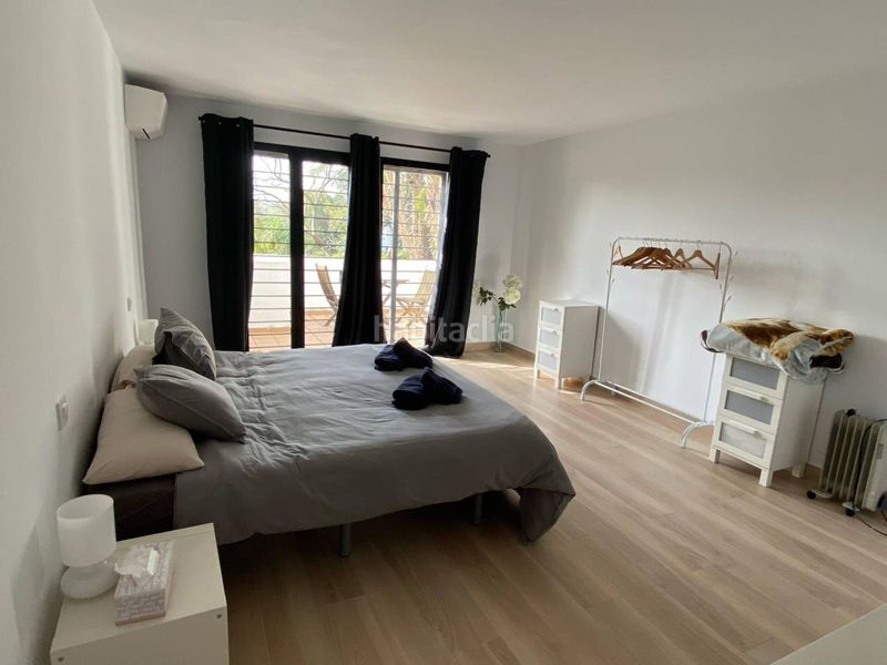 Foto 4f9848c6-8d81-46b2-8830-562926cd4659. Duplex avec parking piscine dans Sotogrande costa Sotogrande