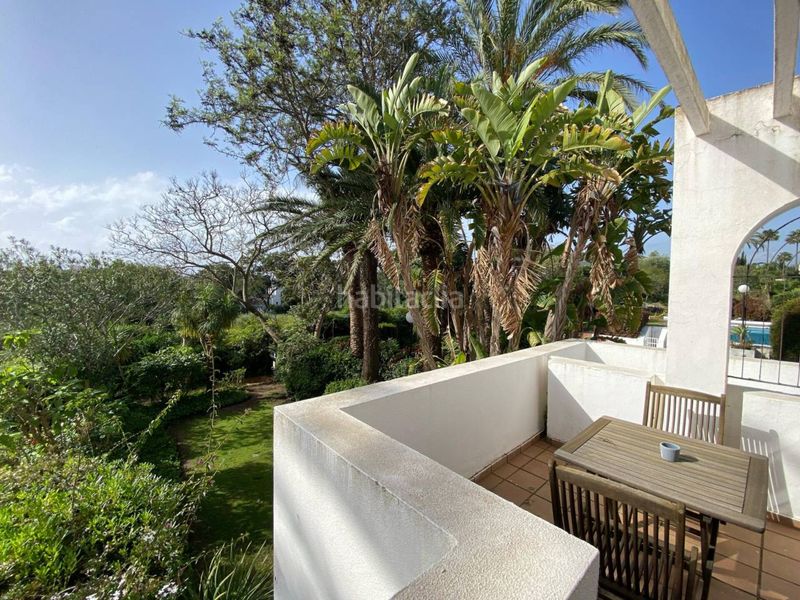 Foto c7d0aa17-513c-496d-abcc-8ade67ea0f3e. Duplex avec parking piscine dans Sotogrande costa Sotogrande