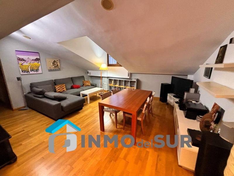 Foto 038502d6-532a-4188-990b-770ed5414ea3. Ático  en pleno centro en Cabra