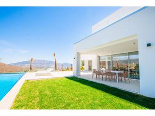 Xalet  Madrid. Preciosa villa de lujo en la mairena marbella