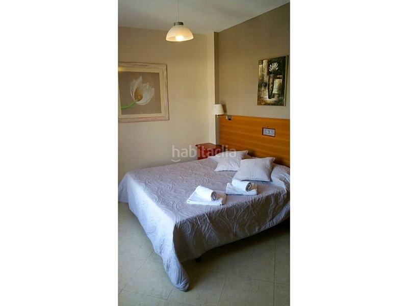 Foto 056b88d9-2116-4e46-89b2-54d09207233d. Edificio hostal en pueblo nuevo de guadiaro san roque, cádiz en Sotogrande