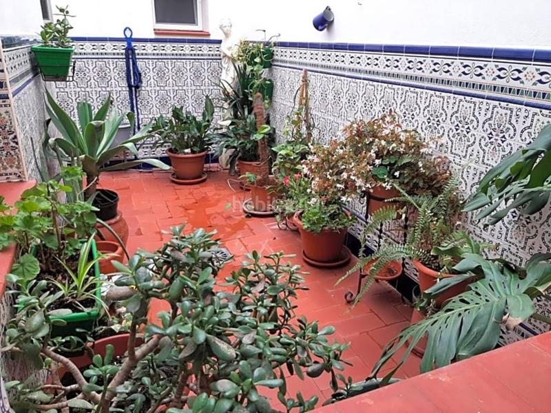Foto 0a27d3c5-0532-4565-8157-8e7fe55bd76c. Edificio hostal en pueblo nuevo de guadiaro san roque, cádiz en Sotogrande