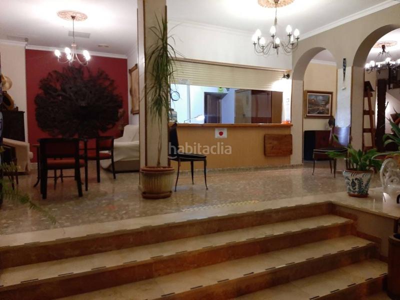 Foto 1e42e435-84c5-48ae-84ec-e7bb539a15f7. Edificio hostal en pueblo nuevo de guadiaro san roque, cádiz en Sotogrande