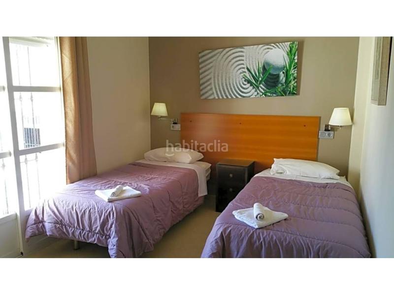 Foto 2e1d174a-9e2c-45e7-9135-5dba055996c2. Edificio hostal en pueblo nuevo de guadiaro san roque, cádiz en Sotogrande