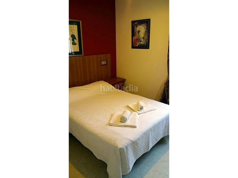 Foto 73129e3f-133a-4816-9b4e-30138d282995. Edificio hostal en pueblo nuevo de guadiaro san roque, cádiz en Sotogrande