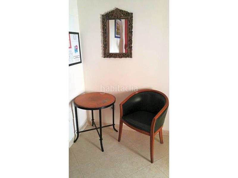 Foto bb2e610f-bea1-4376-9748-b78e7394cdc9. Edificio hostal en pueblo nuevo de guadiaro san roque, cádiz en Sotogrande