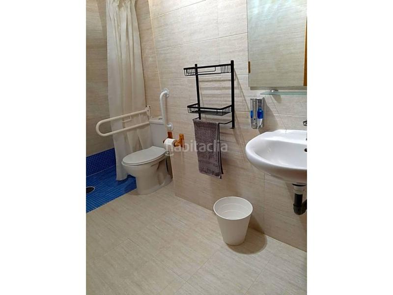 Foto e13cbccf-0e4f-440e-8042-4579c0a801ee. Edificio hostal en pueblo nuevo de guadiaro san roque, cádiz en Sotogrande