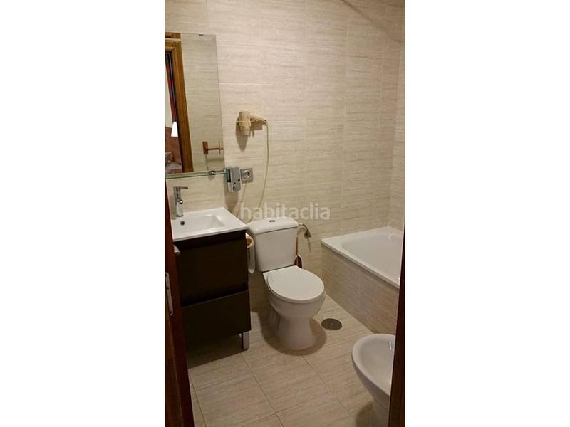 Foto e644a084-f843-495f-bec4-9ba7ac4ac2f9. Edificio hostal en pueblo nuevo de guadiaro san roque, cádiz en Sotogrande