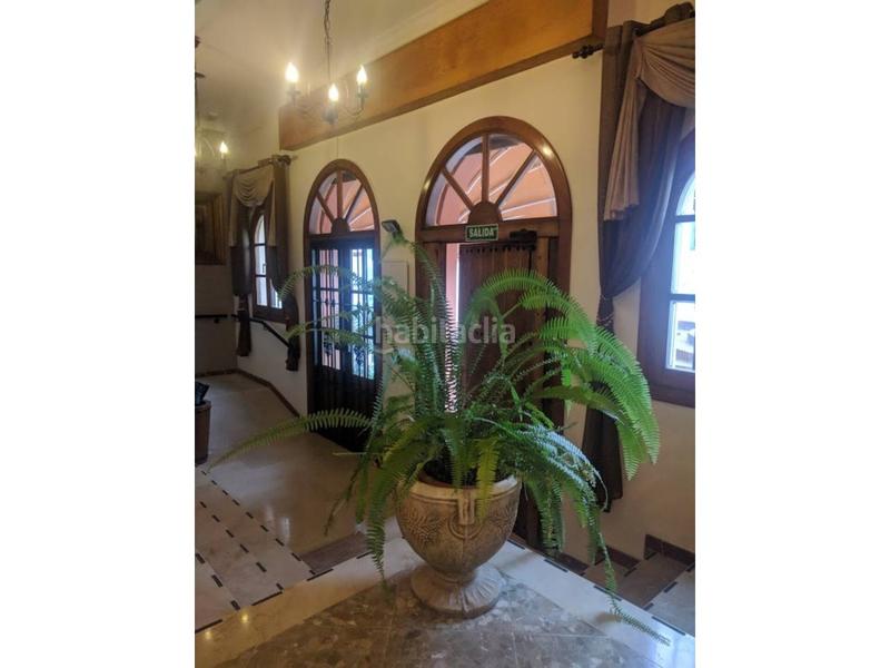 Foto f70d6eee-03cd-4a0e-b60b-baf4f30b7178. Edificio hostal en pueblo nuevo de guadiaro san roque, cádiz en Sotogrande