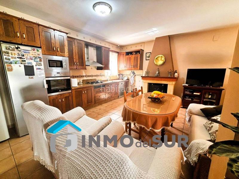 Foto f876974b-de83-49e6-9aec-892d2503c810. Chalet fantástico chalet en el pedroso en Cabra