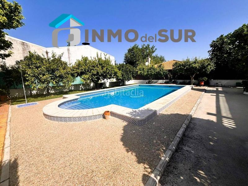 Foto f970602c-4866-486a-9db3-82df9950b543. Chalet fantástico chalet en el pedroso en Cabra