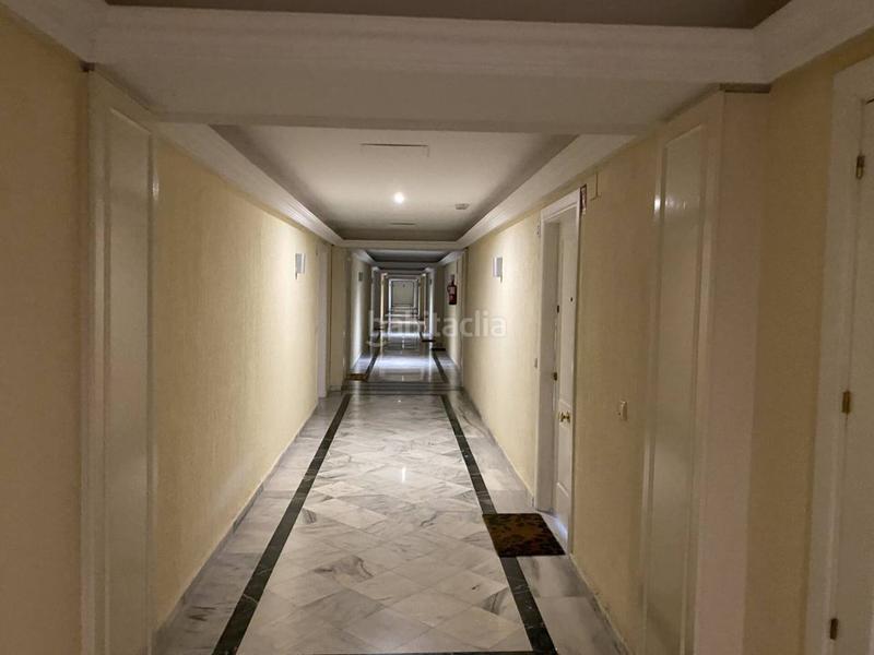 Foto c09c7a33-a70b-4785-9629-10562155f511. Piso el coloso en la playa frente el mar. en Hacienda Torrequebrada Benalmádena