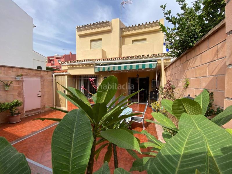 Foto 17fc1e8d-75bd-46bf-adfd-863cd82c8fbd. Maison jumelée dans Nueva Atalaya Estepona