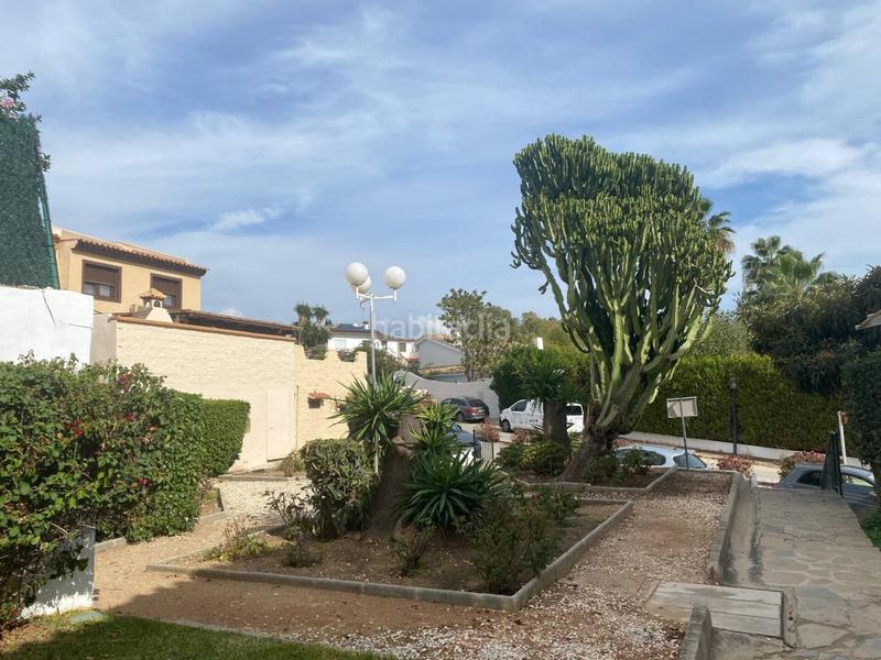 Foto 1adc28fa-9efb-4246-a2ab-25ae3265aca2. Maison jumelée dans Nueva Atalaya Estepona