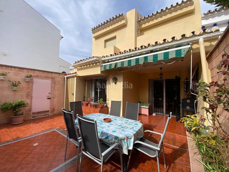Foto 2ec04f19-e798-4297-8363-4a3eb12aa3ef. Maison jumelée dans Nueva Atalaya Estepona